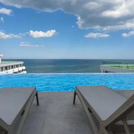 Infinity Luxury Piscina Prima Linie La Mare * ナボダリ