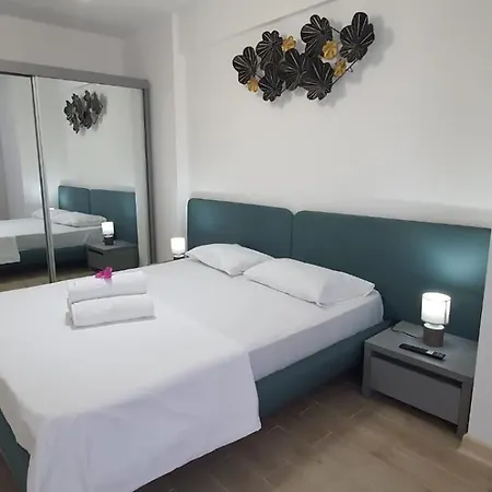 Apartment Infinity Luxury Piscina Prima Linie La Mare