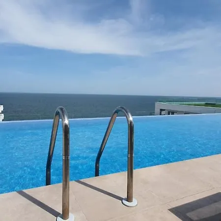 شقة Infinity Luxury Piscina Prima Linie La Mare