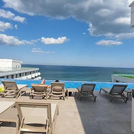 公寓 Infinity Luxury Piscina Prima Linie La Mare 那沃达利